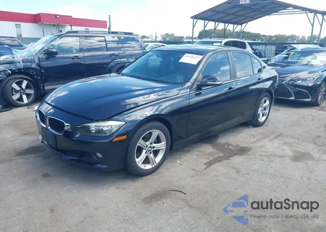2013 BMW 328 Xi z USA, uszkodzony, nr VIN WBA3B3C55DF530674